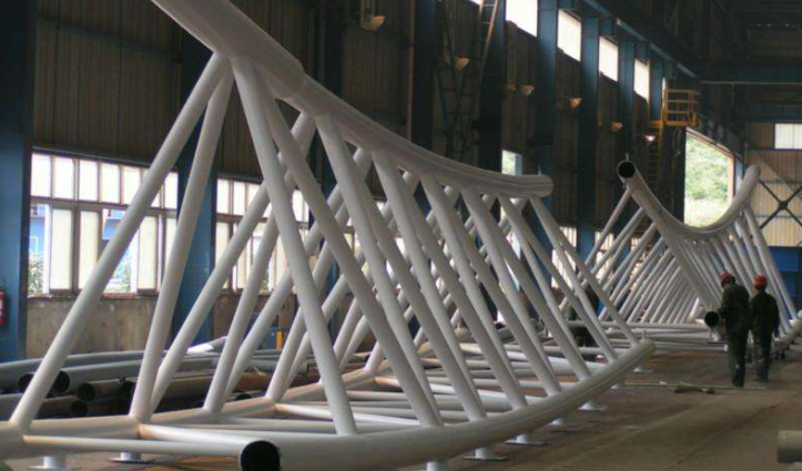 蛟河管廊钢结构与桁架结构的管道支架应该如何区分